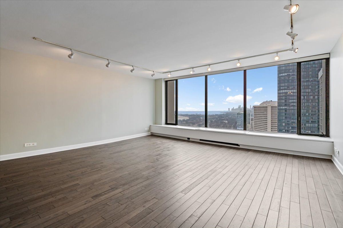 5455 N Sheridan Road Unit: 3406