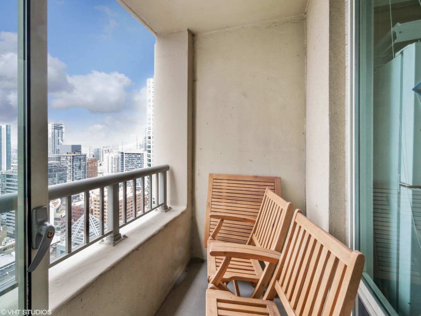 345 N La Salle Drive Unit: 3406