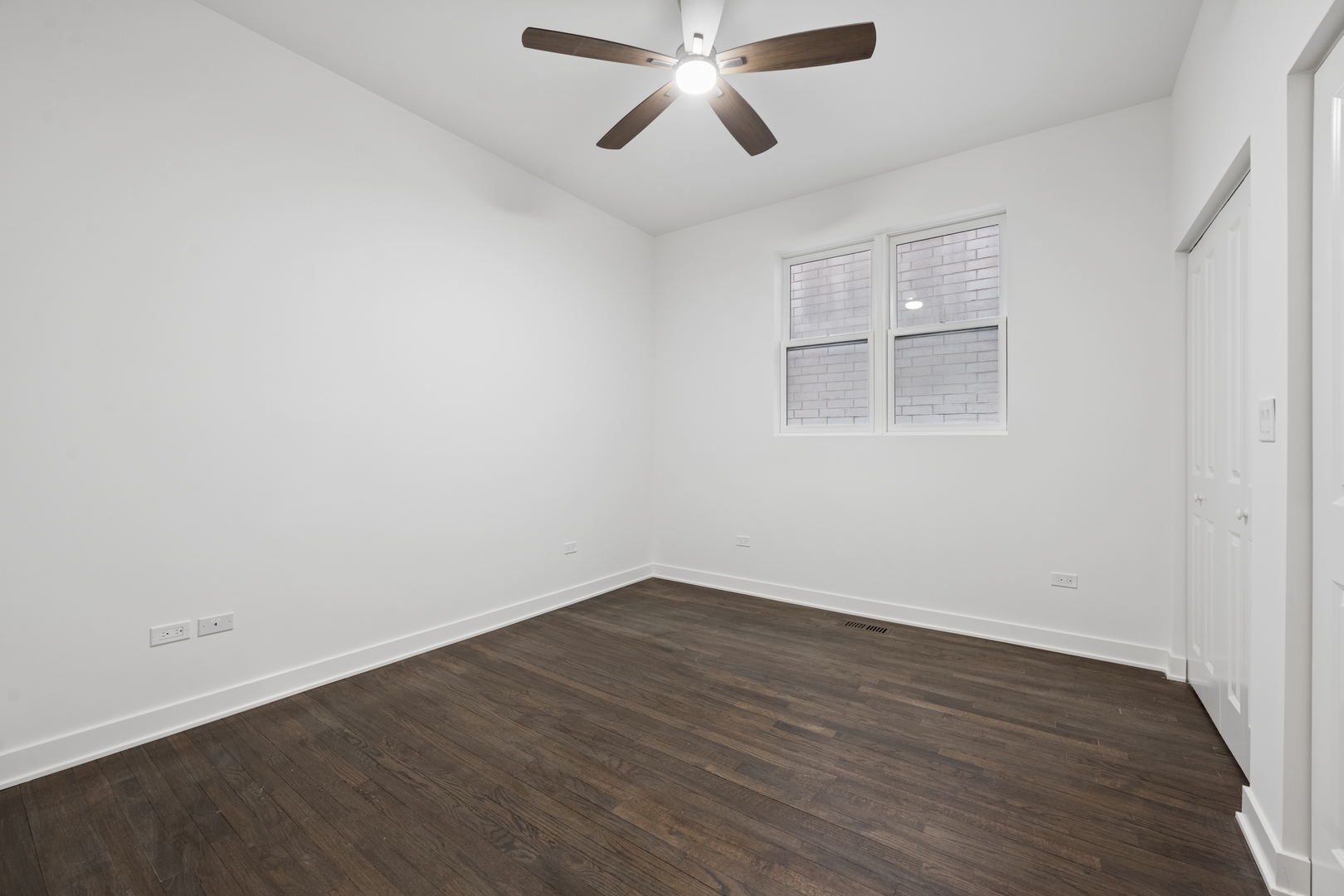 1952 W Ohio Street Unit: 1E