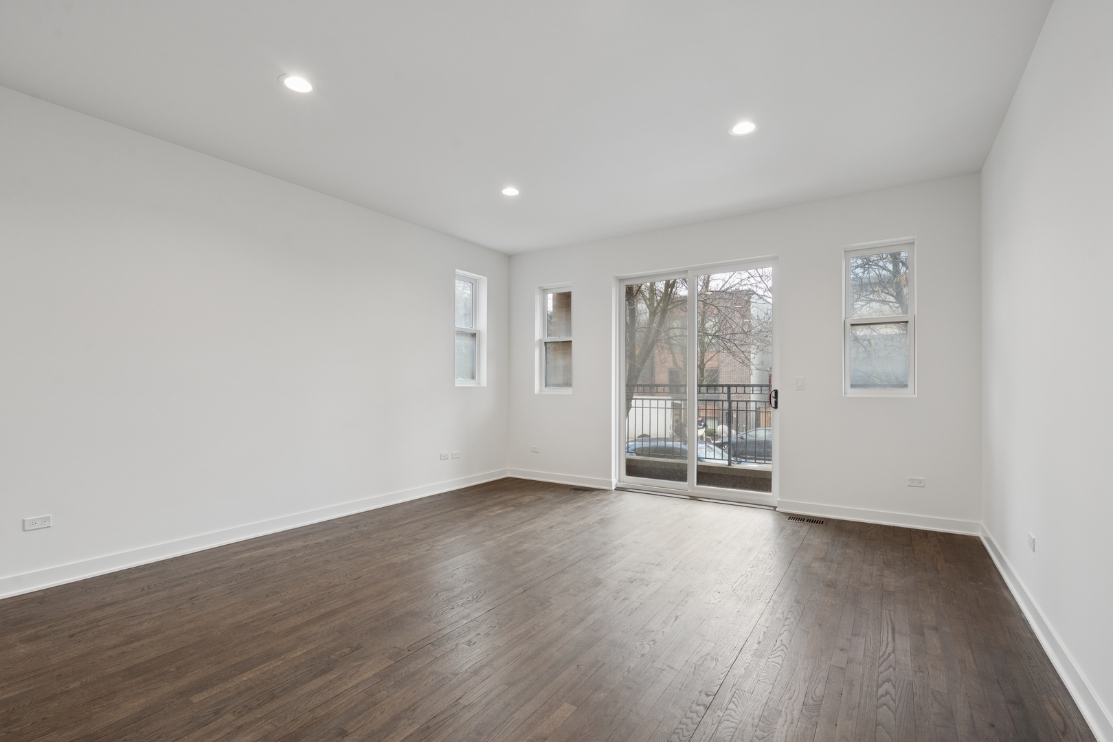 1952 W Ohio Street Unit: 1E