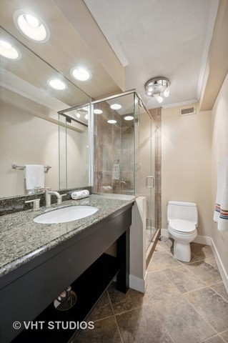 1400 N State Parkway Unit: 8b