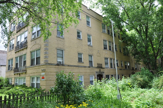 4858 N HERMITAGE Avenue Unit: 1D