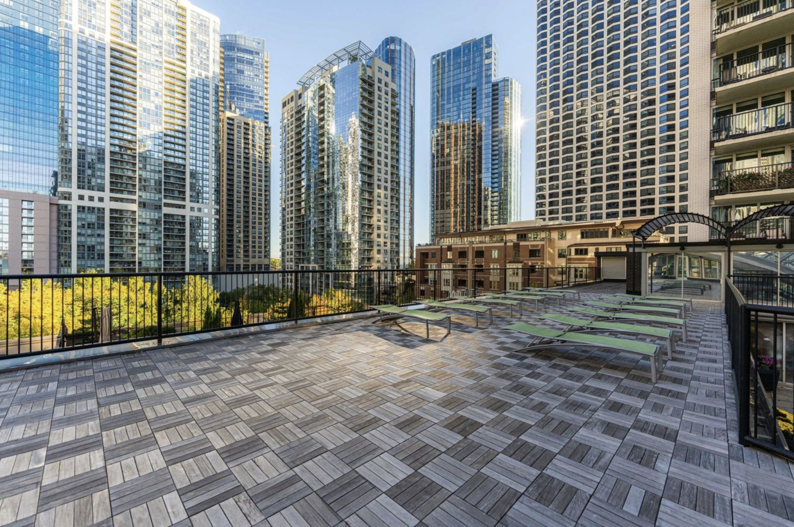 400 E Randolph Street Unit: 1516