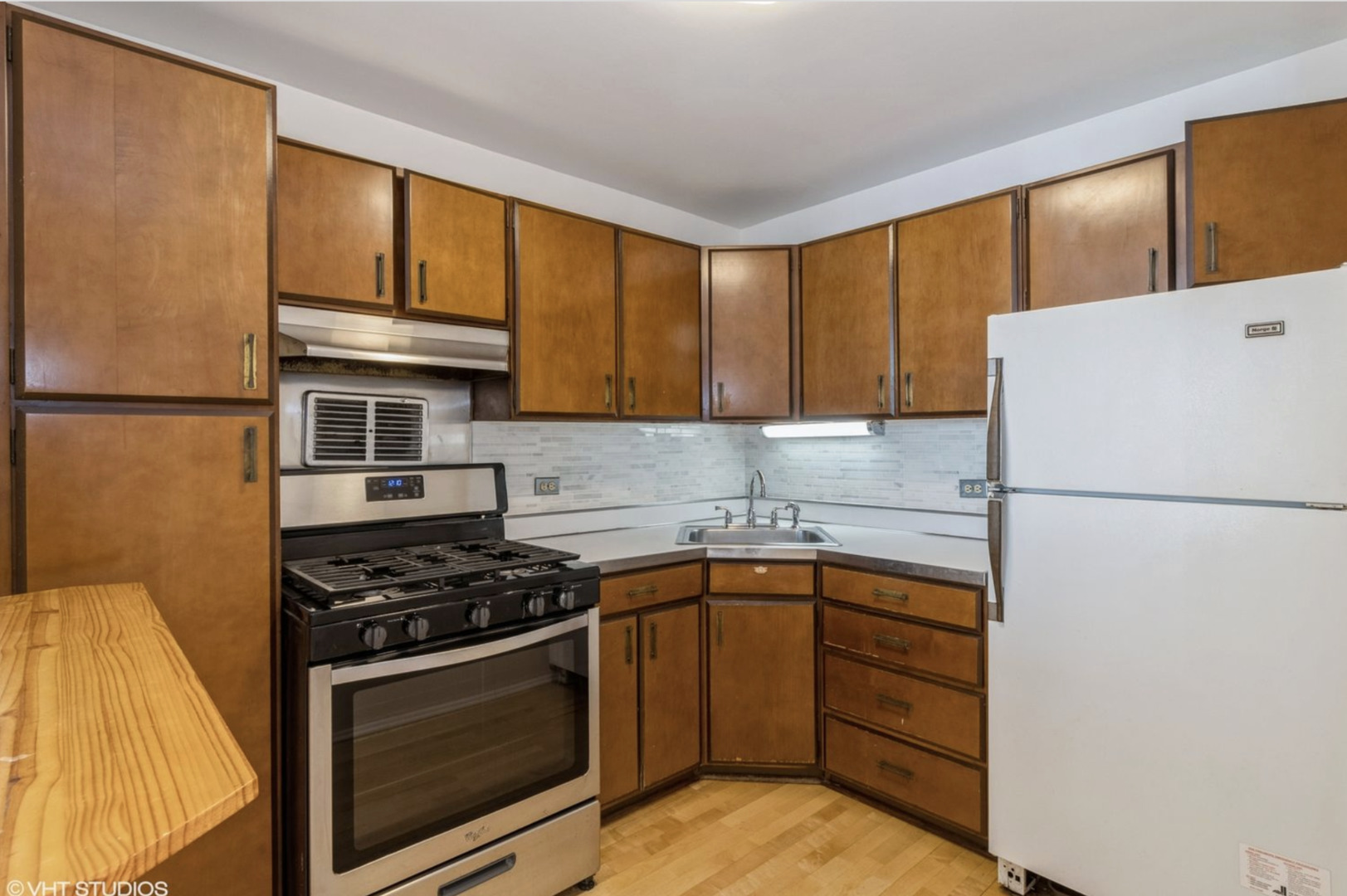 400 E Randolph Street Unit: 1516