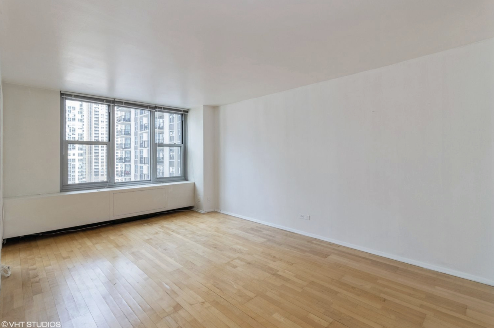 400 E Randolph Street Unit: 1516