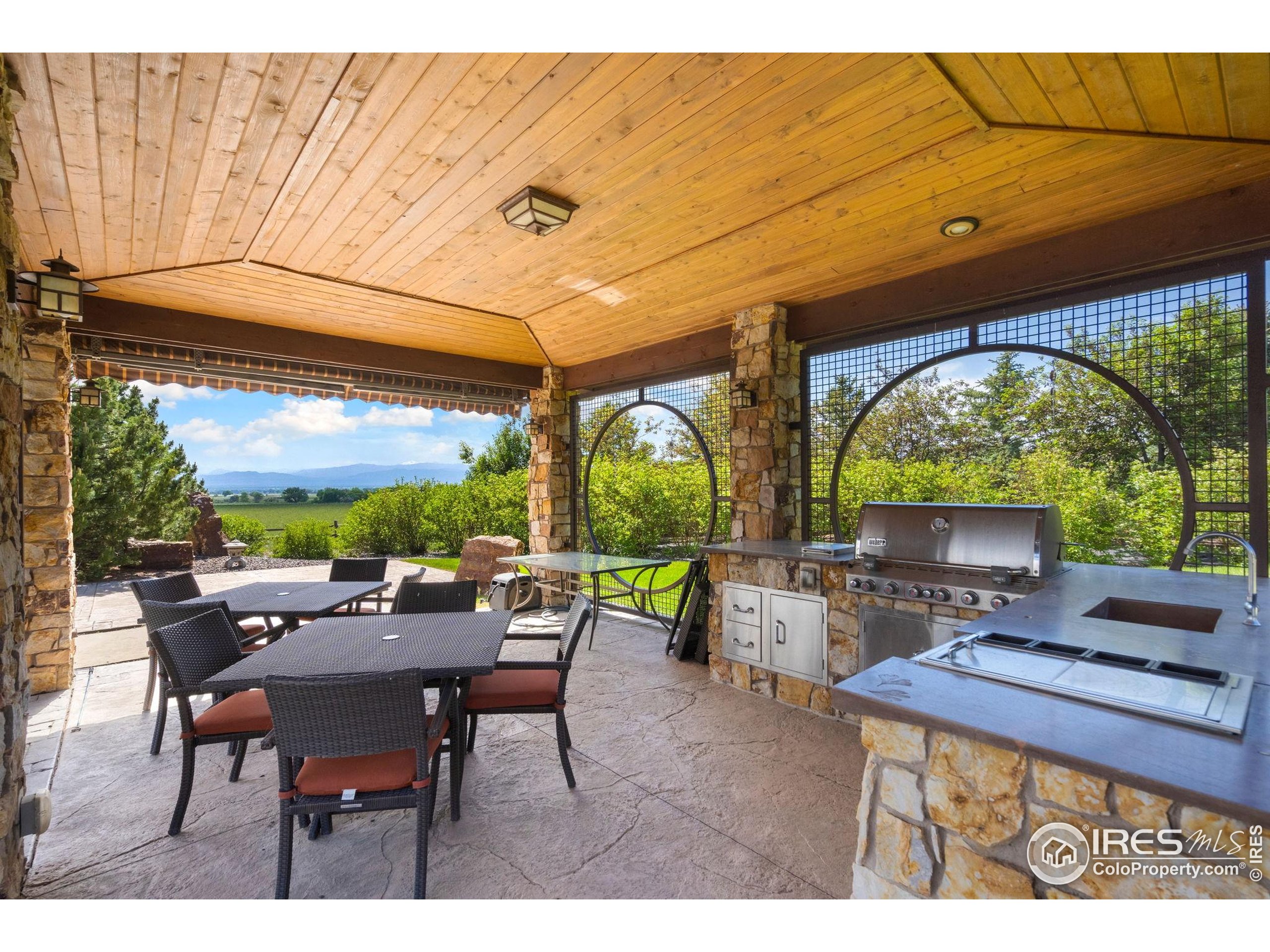 7677 Carlson Ct