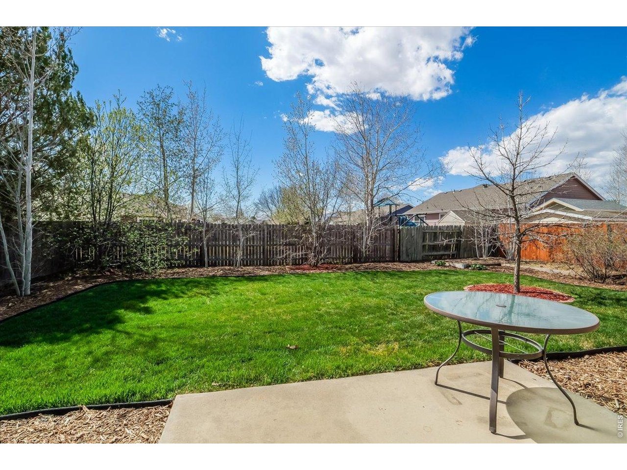 883 Emerald Dr