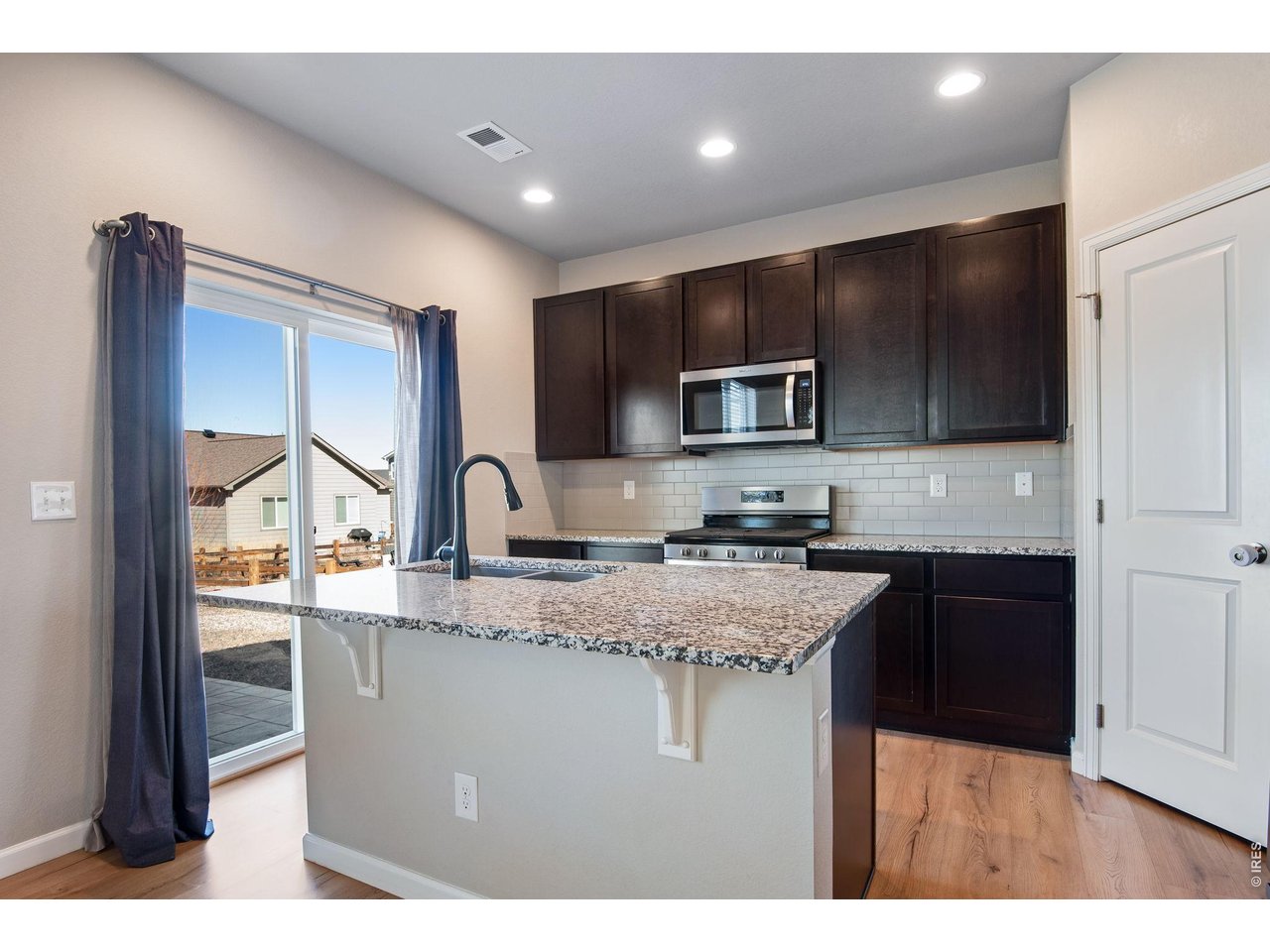 109 Morgan Cir S