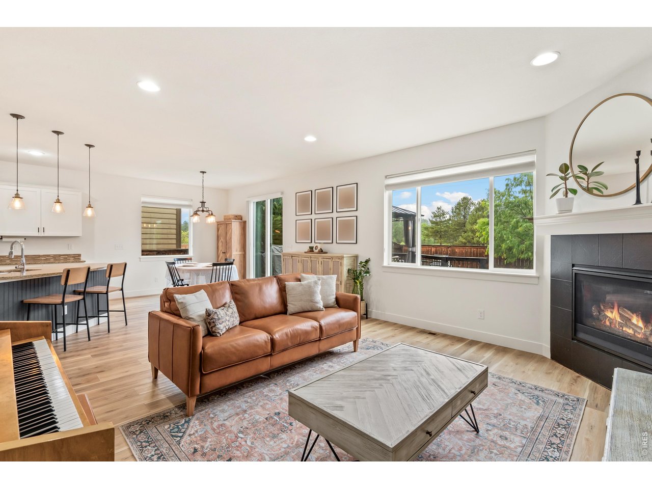 2363 Adobe Dr
