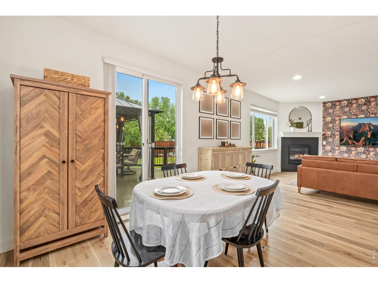 2363 Adobe Dr