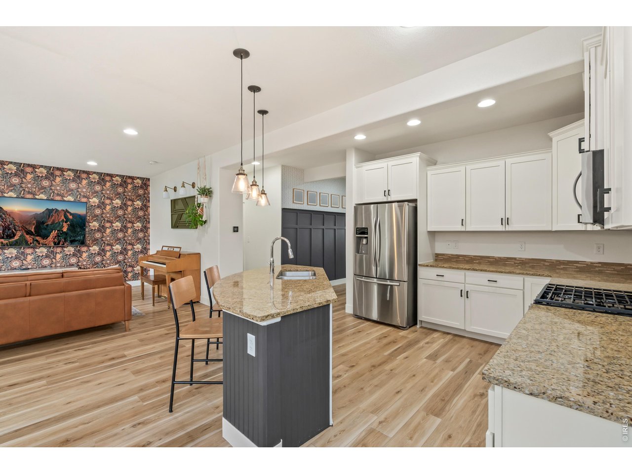2363 Adobe Dr