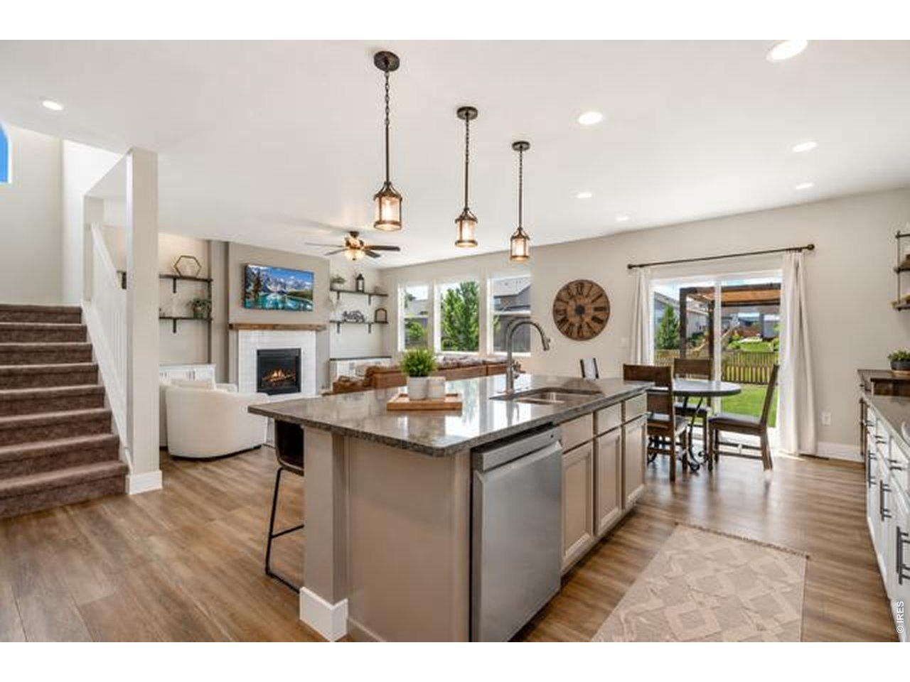 5259 Odessa Lake St