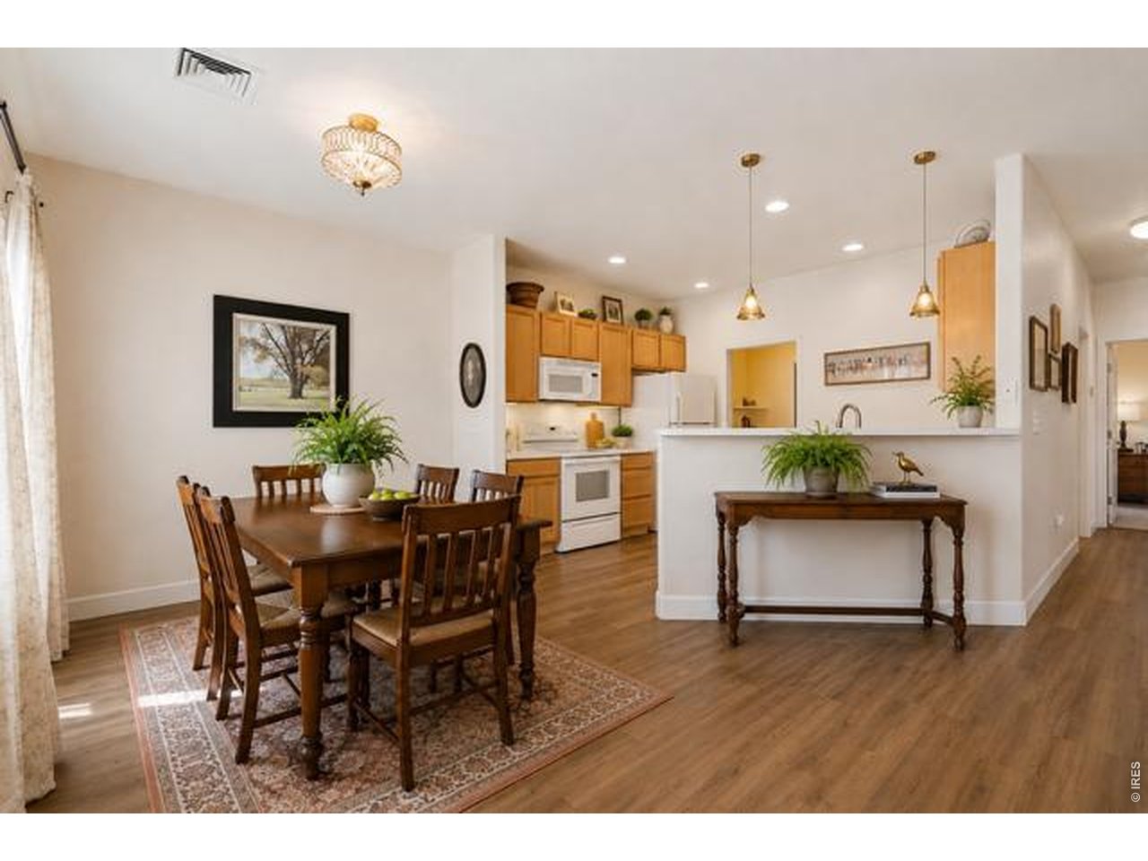 2302 Owens Ave 103