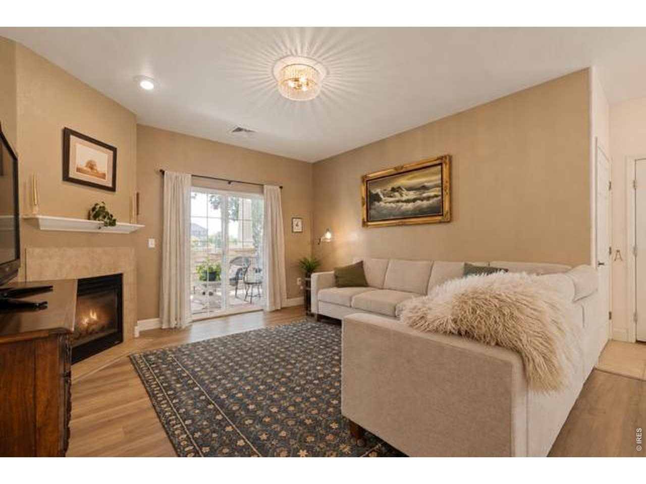 2302 Owens Ave 103