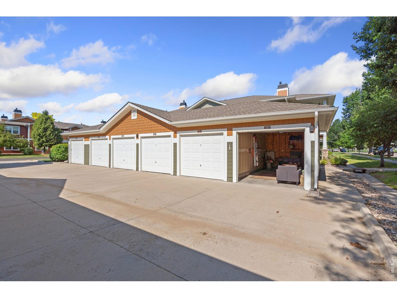 2302 Owens Ave 103