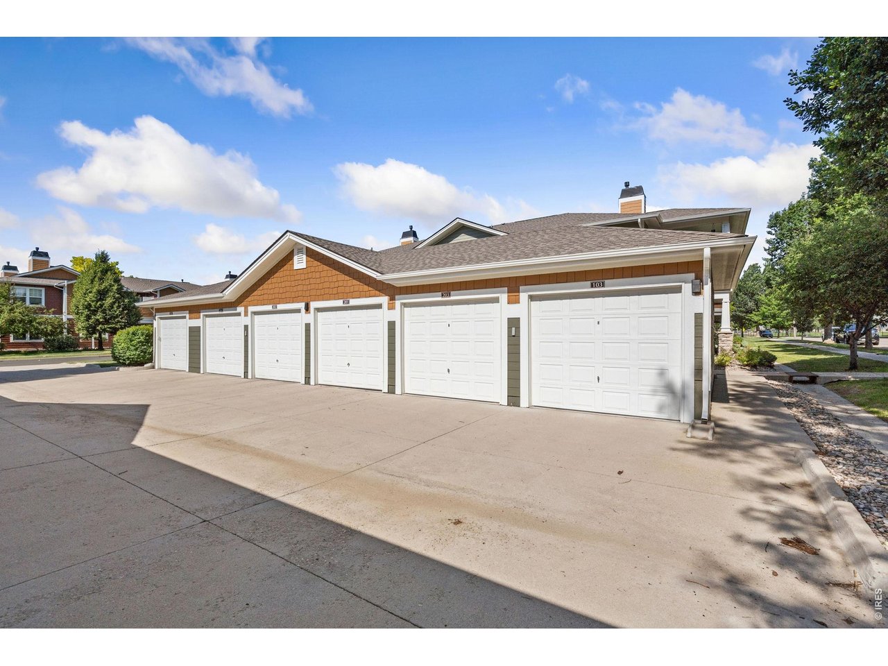2302 Owens Ave 103