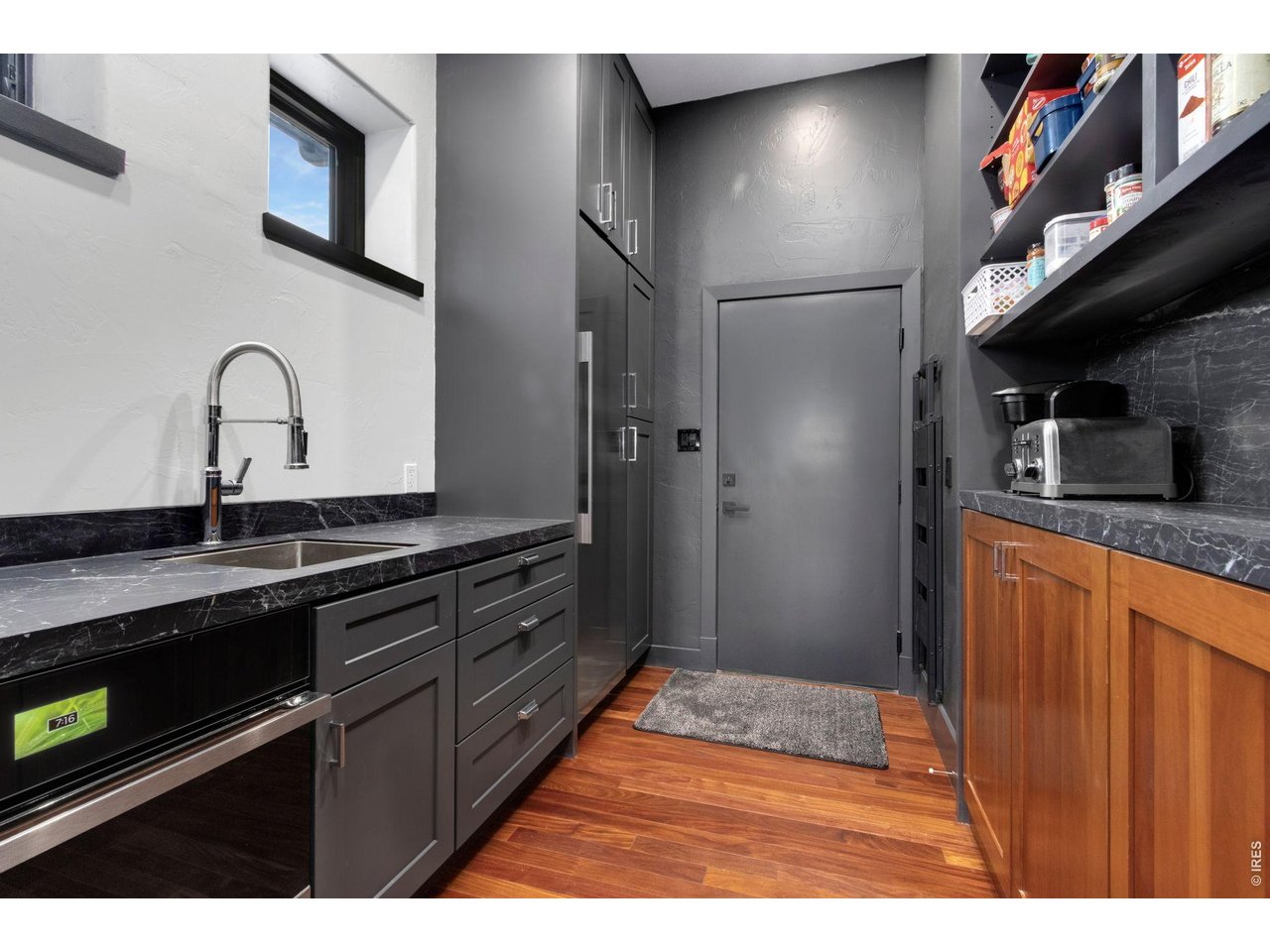 7730 Park Ridge Cir