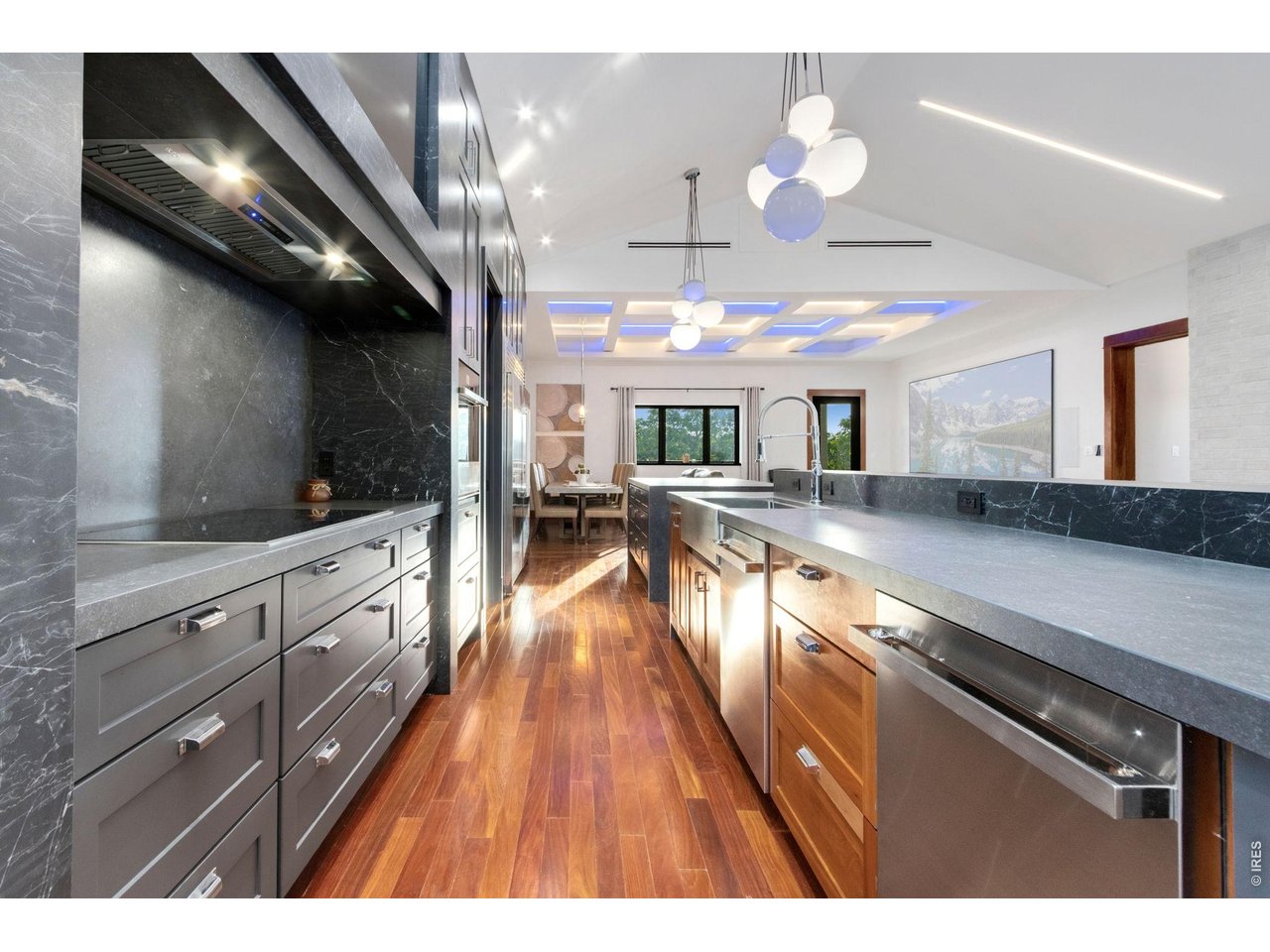 7730 Park Ridge Cir