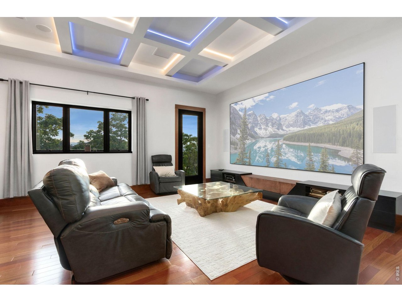 7730 Park Ridge Cir