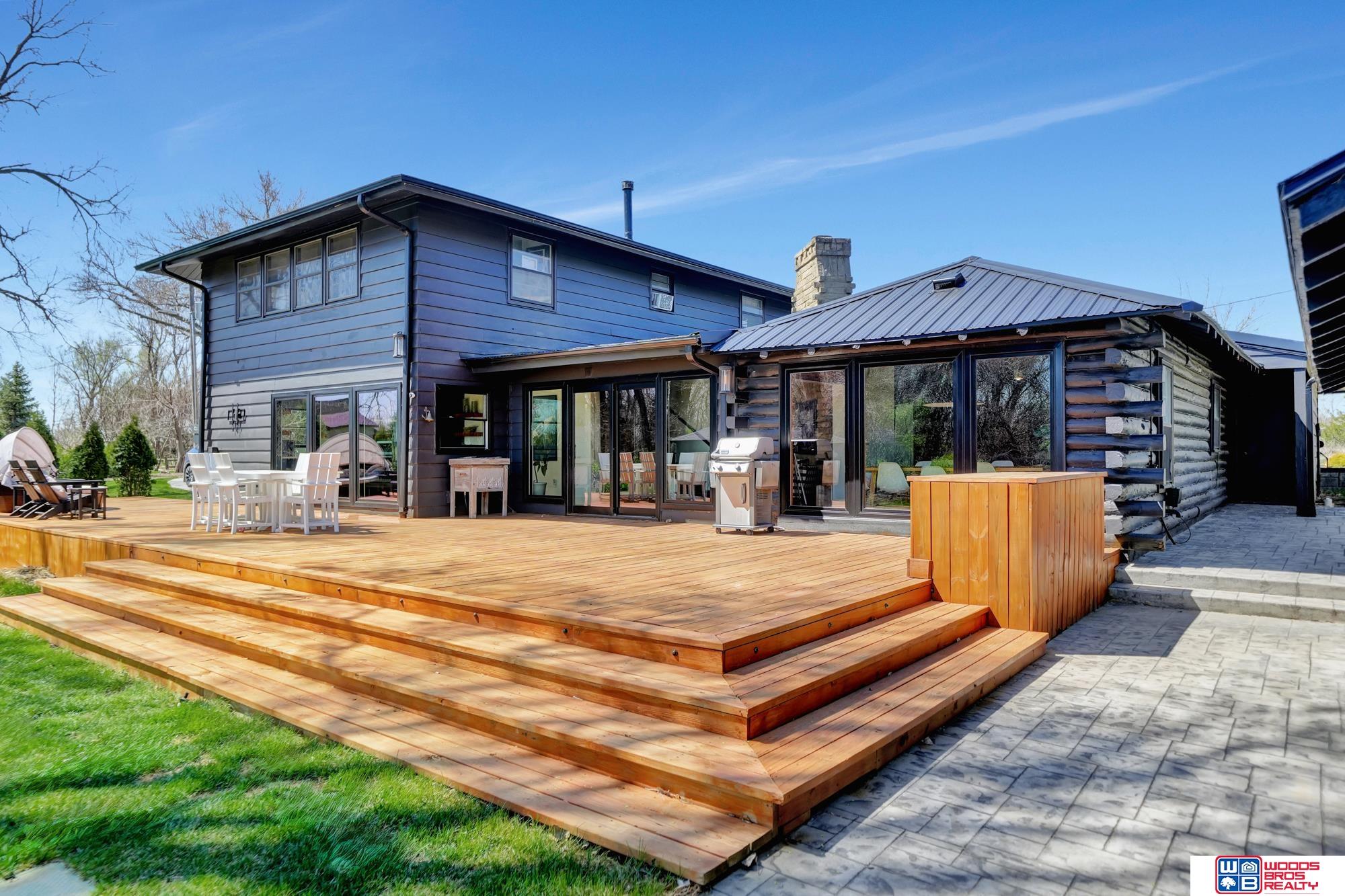 209 N Maloney Drive