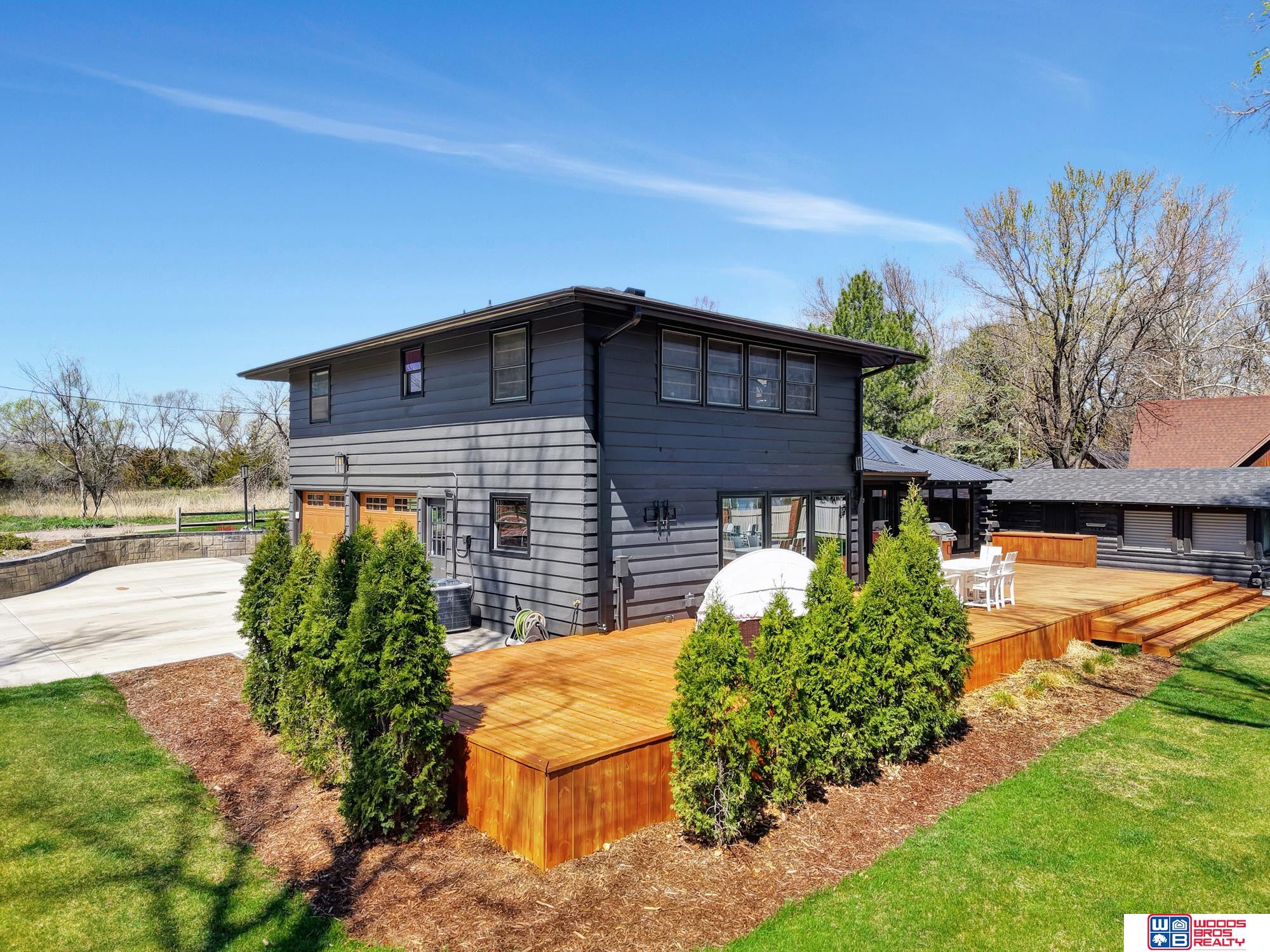 209 N Maloney Drive
