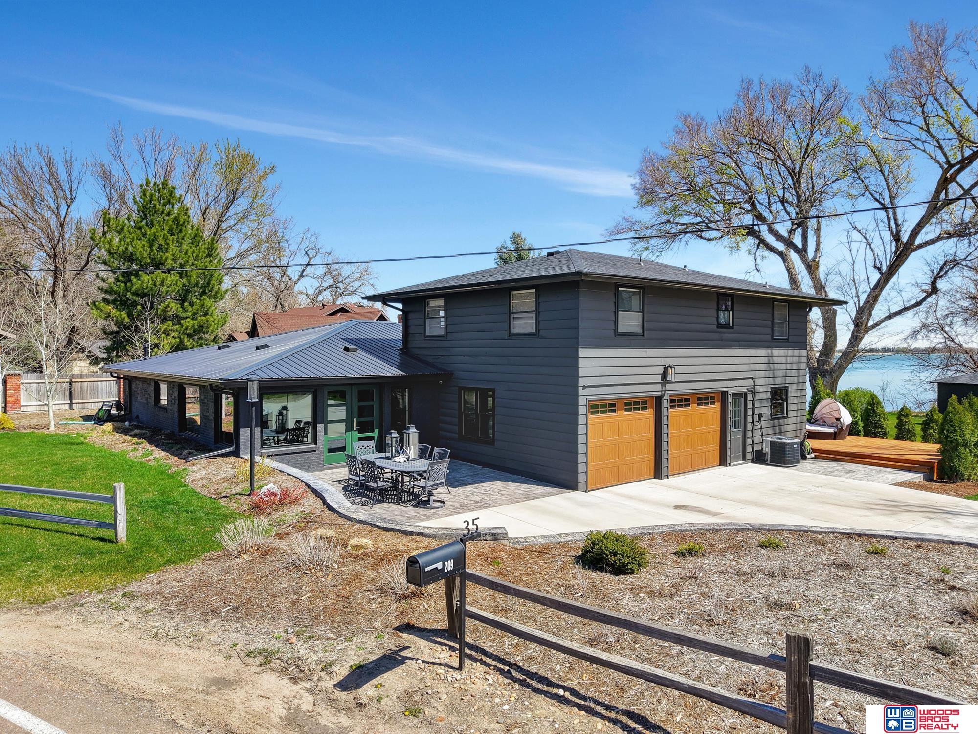 209 N Maloney Drive