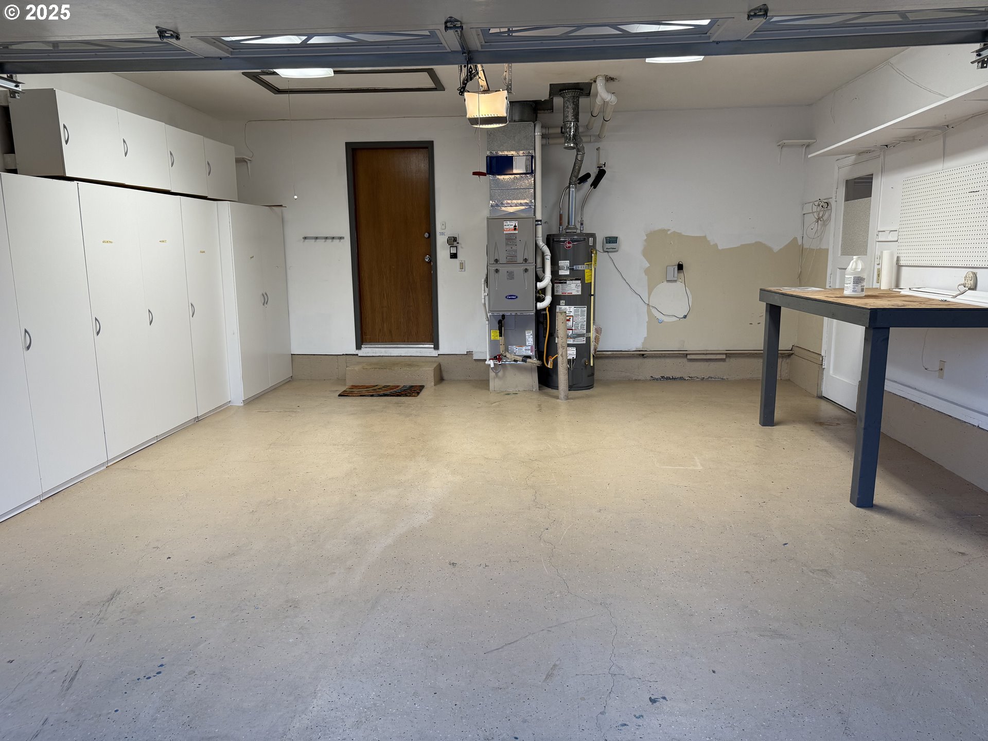 1527 NE LAURELWOOD CIR