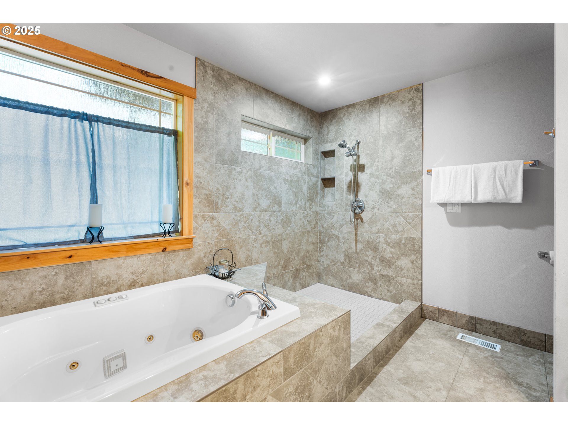 68182 E TWINBERRY LOOP, Welches