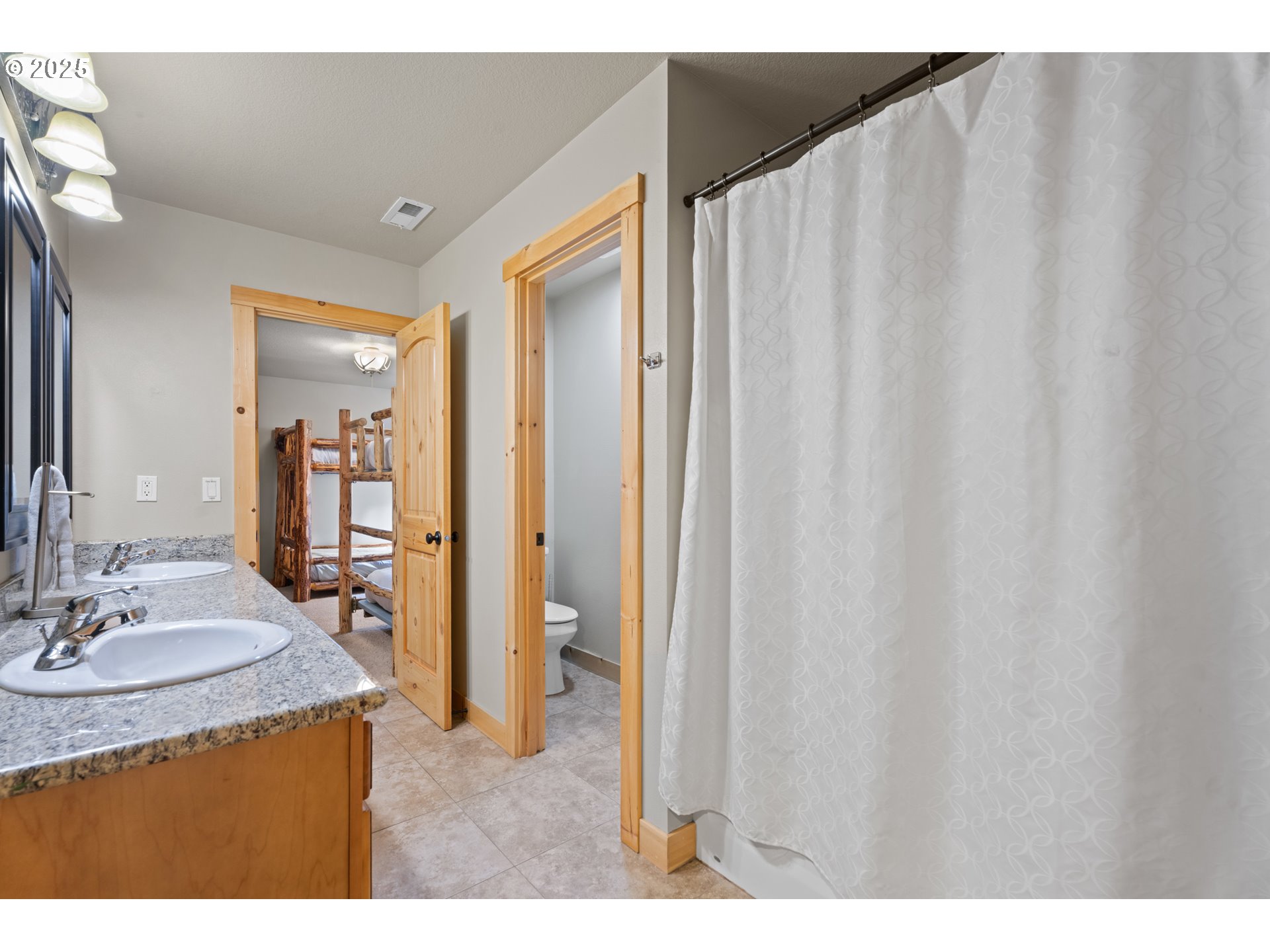 68182 E TWINBERRY LOOP, Welches