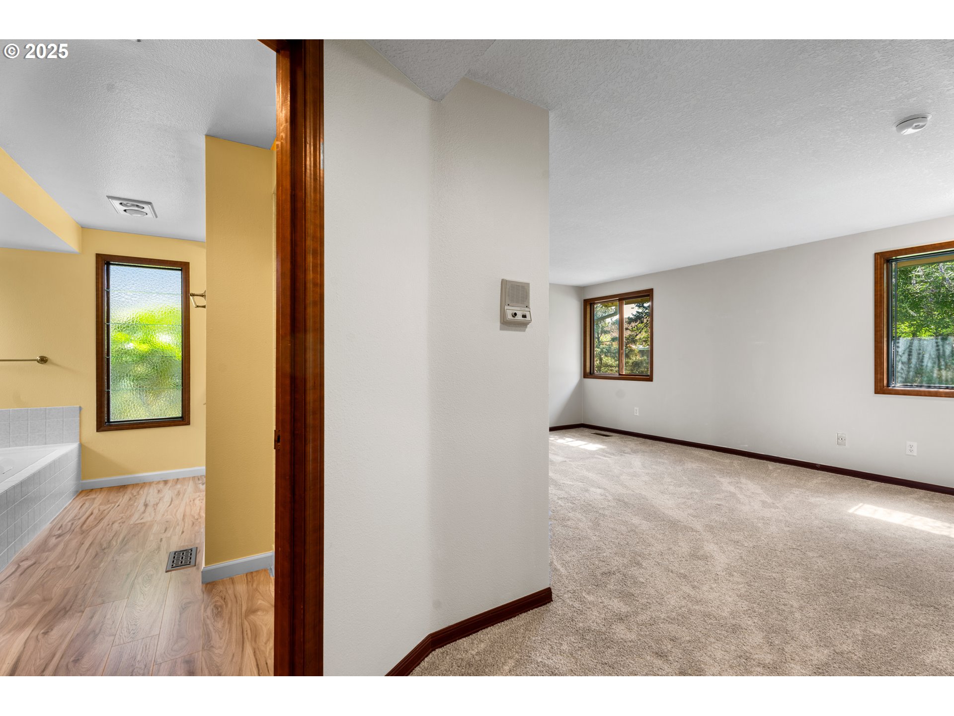 2352 NE 151ST AVE