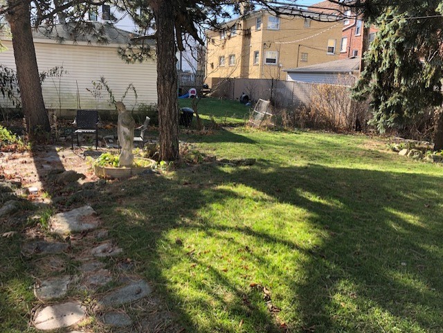 111 FOREST Avenue
