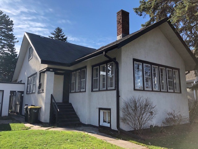 111 FOREST Avenue