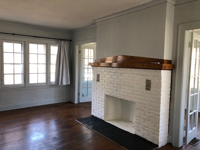 111 FOREST Avenue