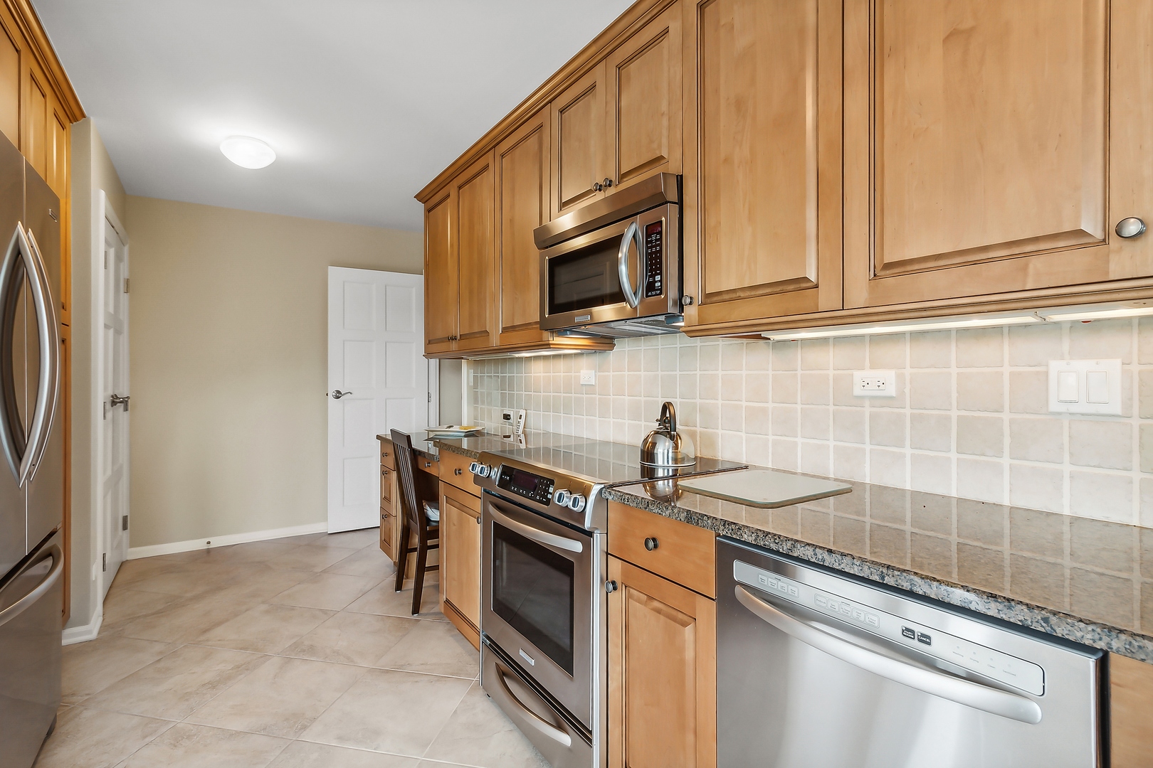 5 Oak Brook Club Drive Unit: P7N