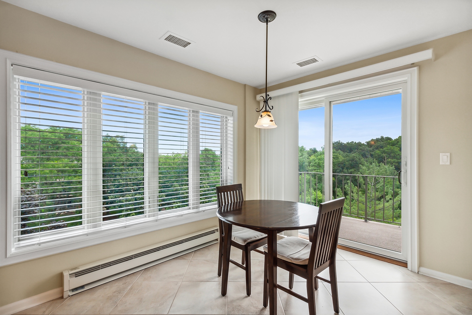 5 Oak Brook Club Drive Unit: P7N