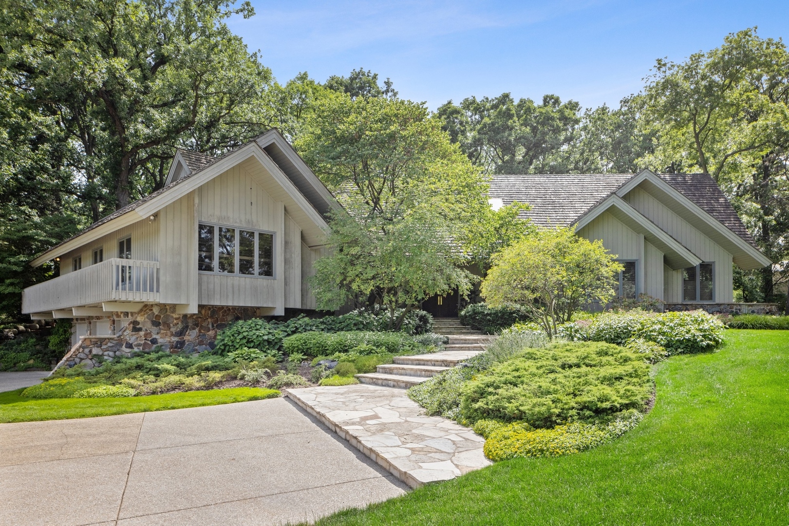 704 Midwest Club Parkway