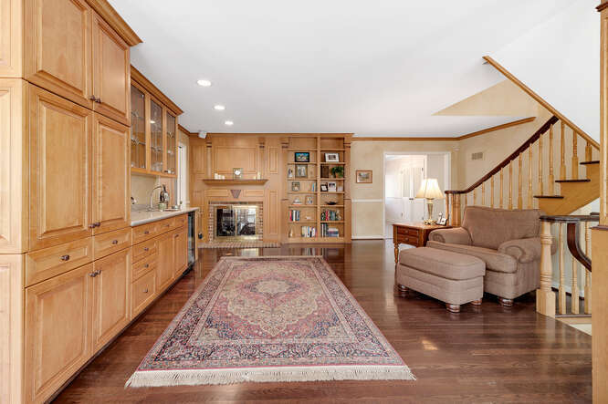 30 Windsor Drive