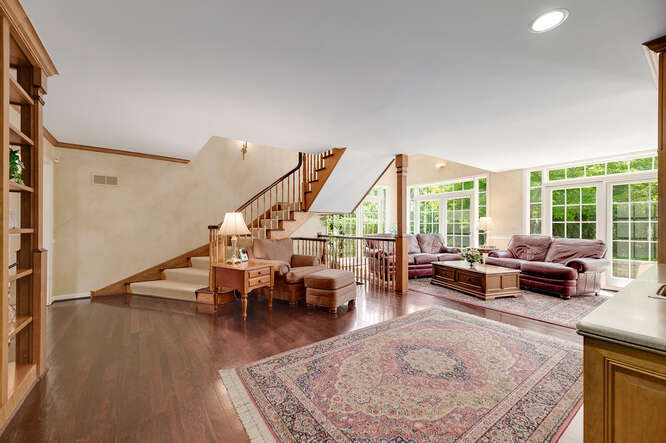 30 Windsor Drive