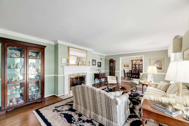 30 Windsor Drive