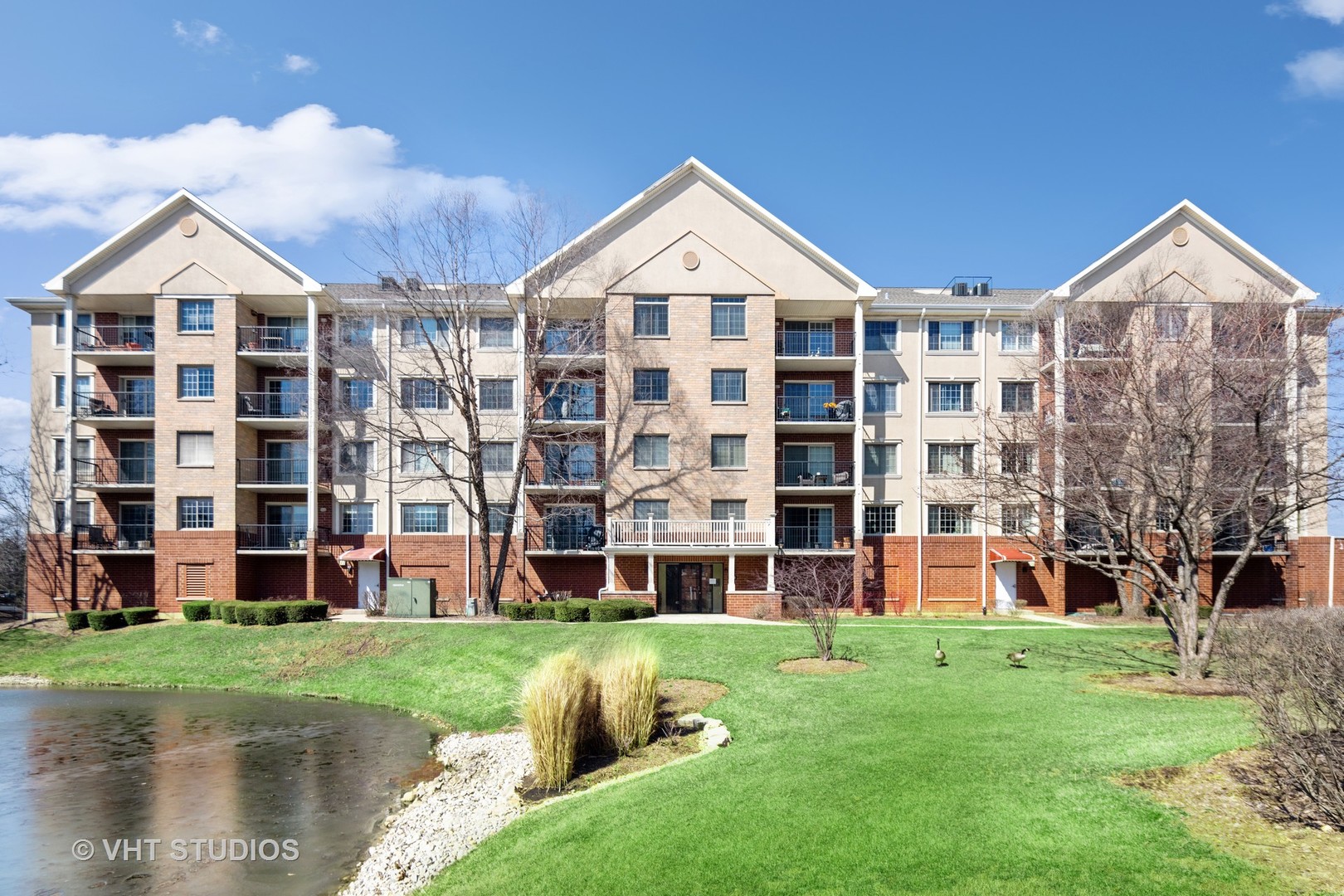 2300 Oakmont Way Unit: 203