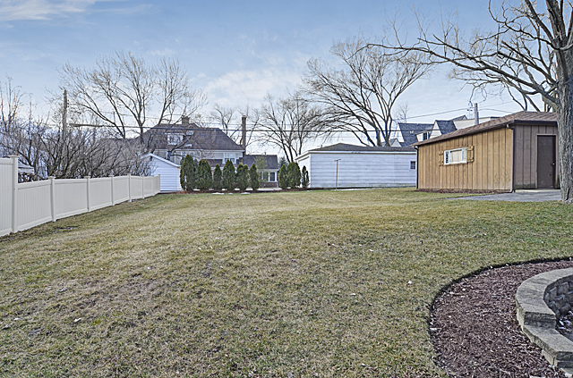 222 E 55TH Street
