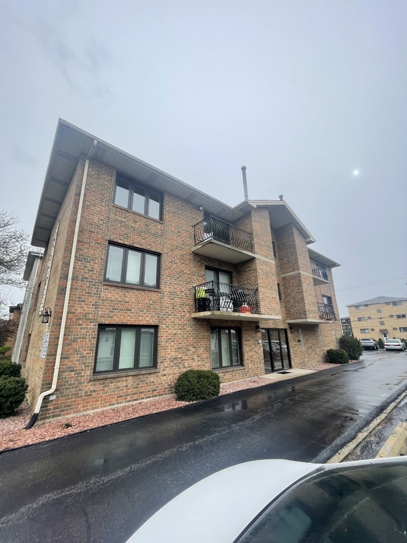 10628 PARKSIDE Avenue Unit: 3E