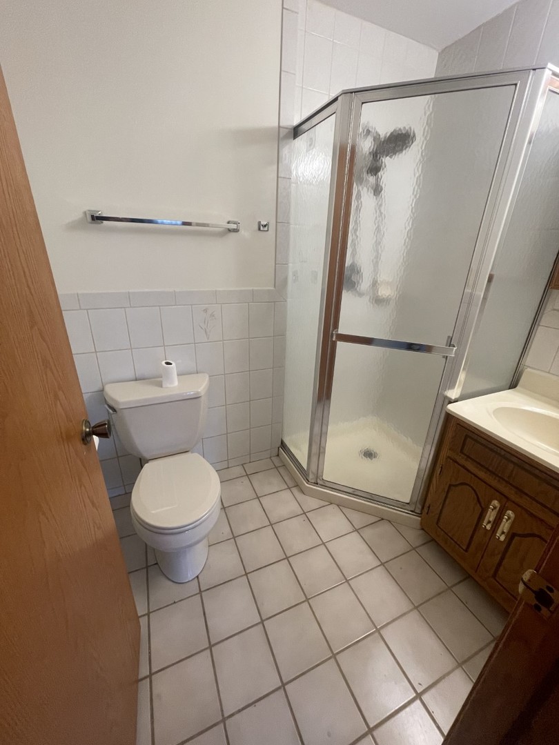 10628 PARKSIDE Avenue Unit: 3E