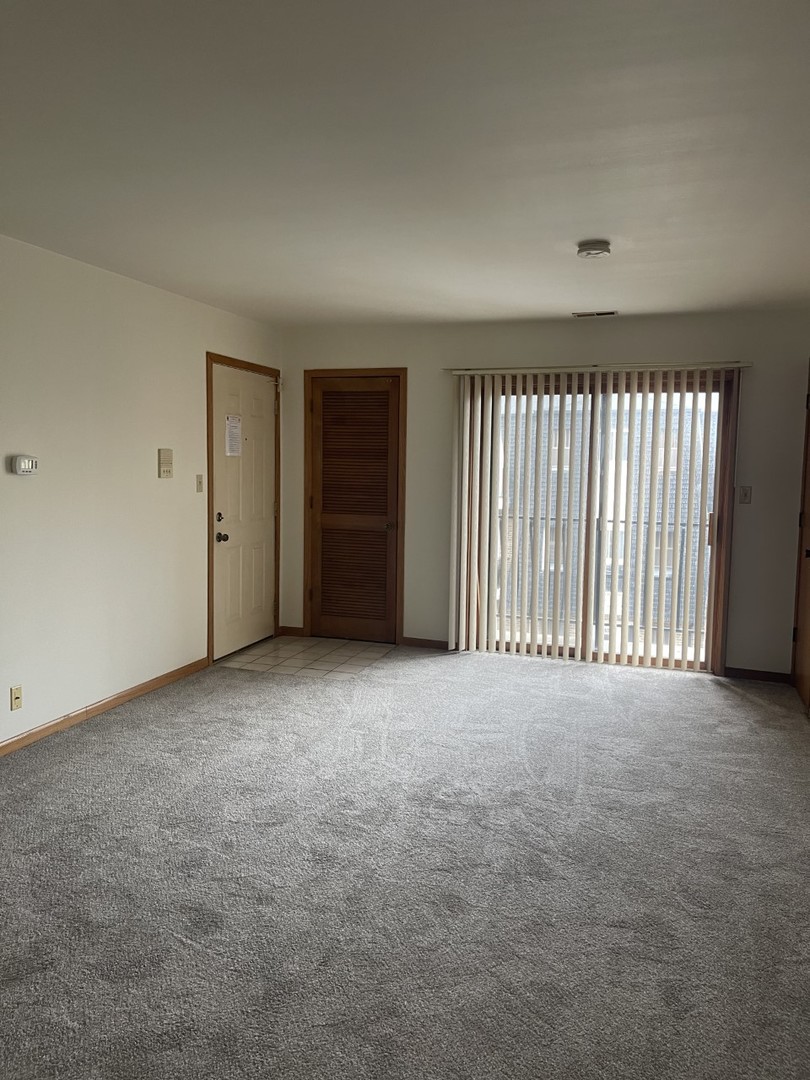 10628 PARKSIDE Avenue Unit: 3E