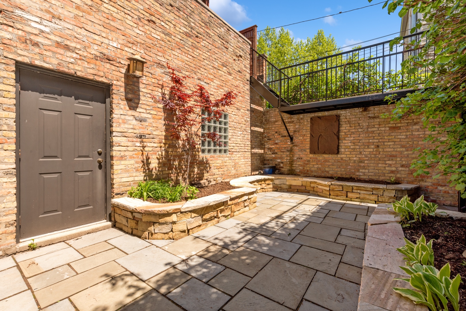 1464 W Winona Street Unit: 1