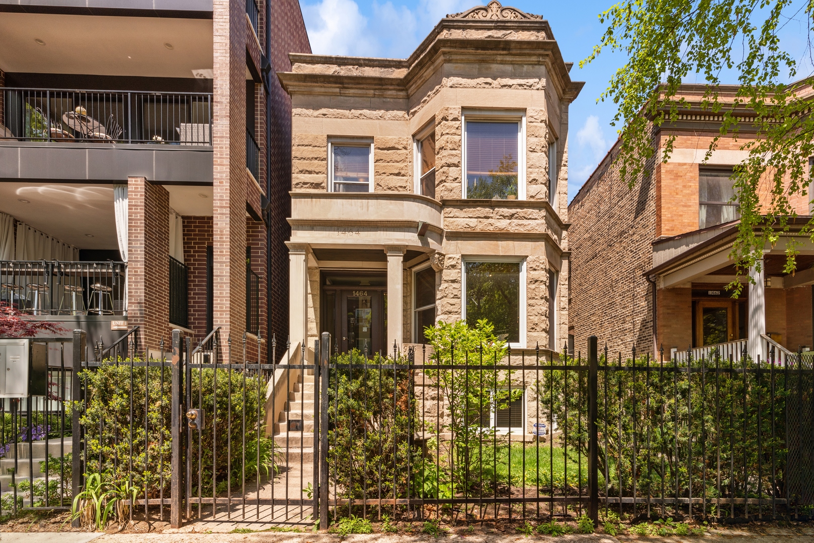 1464 W Winona Street Unit: 1