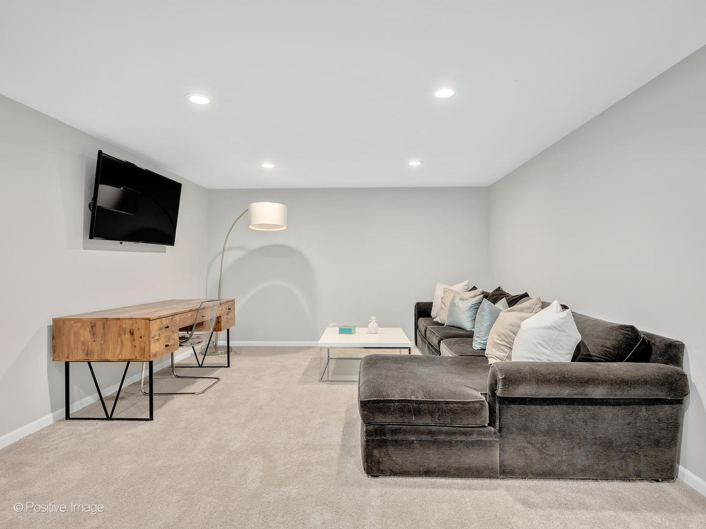 11 Indian Drive