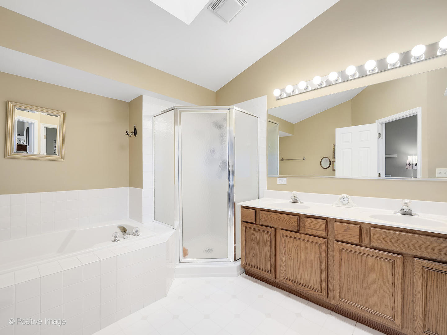 117 Chestnut Hills Circle