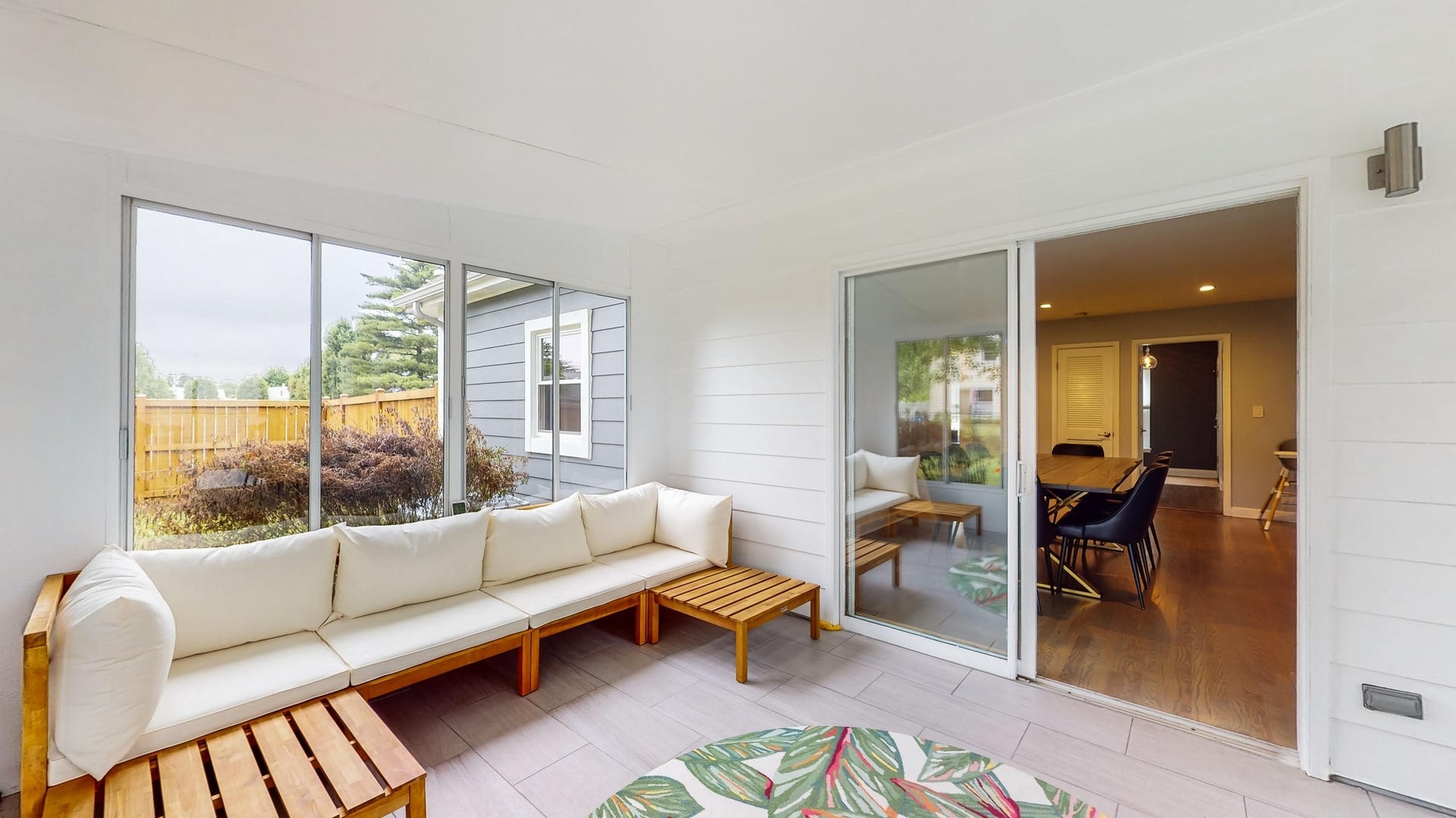 299 W Brantwood Avenue