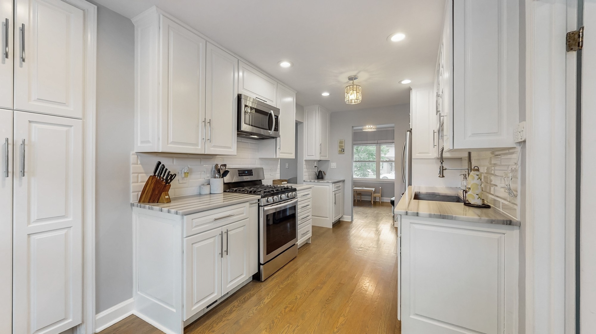 299 W Brantwood Avenue